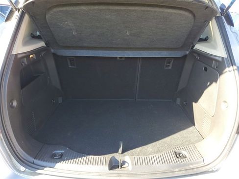 Used 2022 Buick Encore Preferred image 8