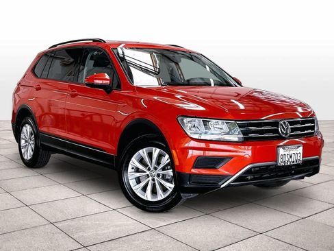 Used 2018 Volkswagen Tiguan S FWD image 3