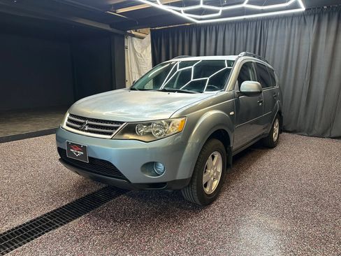 Used 2007 Mitsubishi Outlander LS AWD/4WD image 3