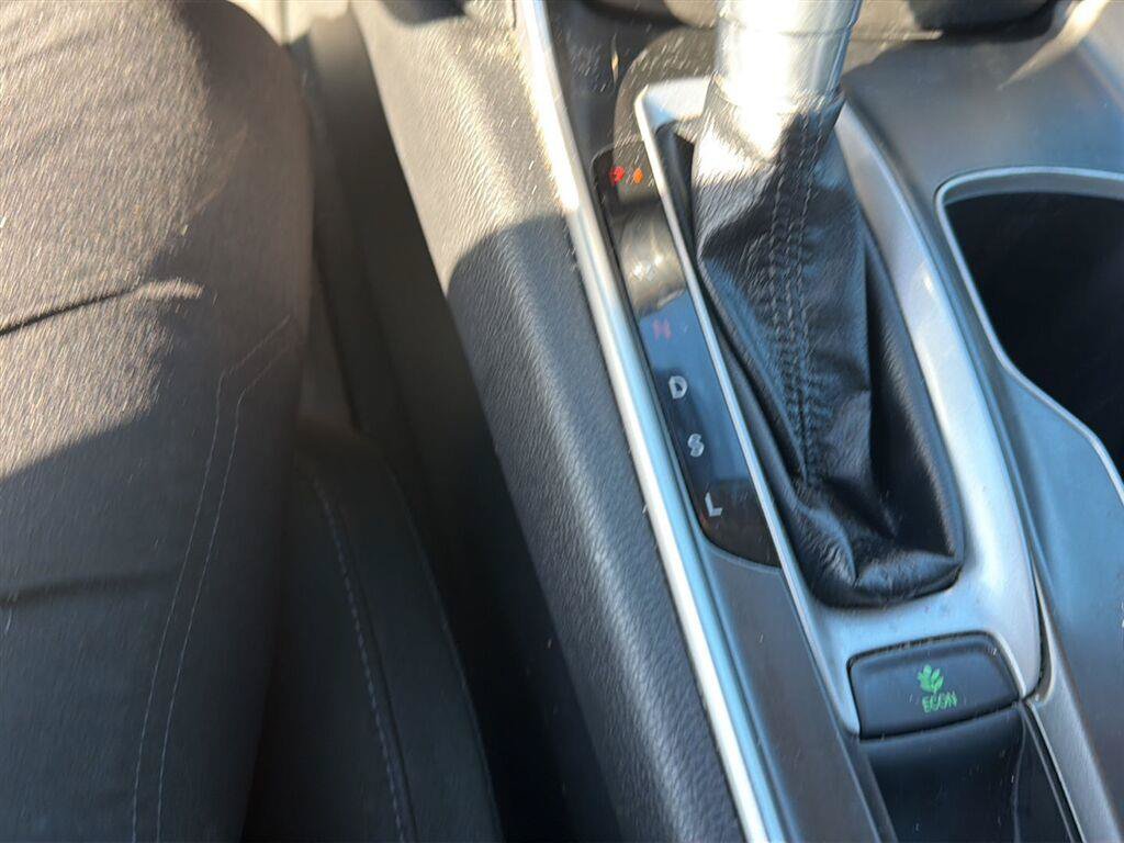 Used 2019 Honda Accord EX image 18