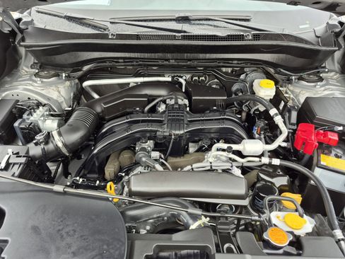 Used 2025 Subaru Forester Premium AWD/4WD image 23