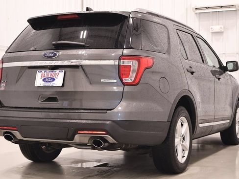 Used 2018 Ford Explorer XLT w/ Class II Trailer Tow Package FWD image 9