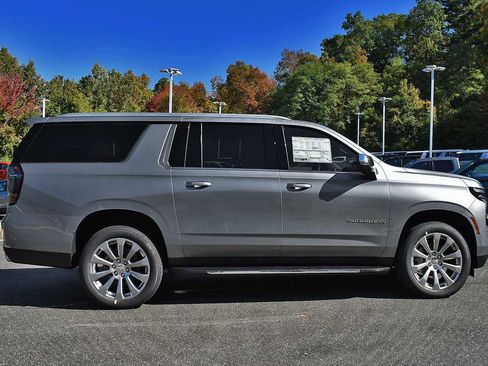 New 2026 Chevrolet Suburban Premier w/ Sun And Tow Package image 6