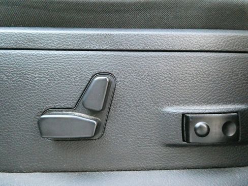 Used 2020 RAM 3500 Laramie image 22