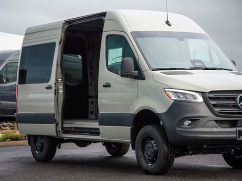 New 2026 Mercedes-Benz Sprinter 2500 image 7