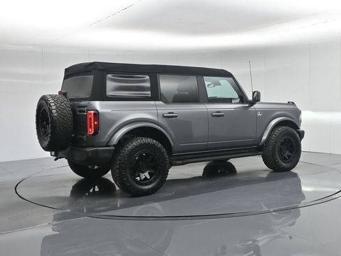 Used 2023 Ford Bronco Outer Banks image 29