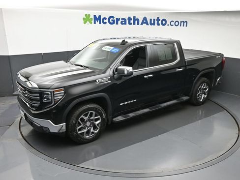 Used 2022 GMC Sierra 1500 SLT AWD/4WD image 22