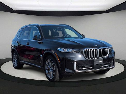 Used 2024 BMW X5 xDrive50e w/ Premium Package AWD/4WD image 2