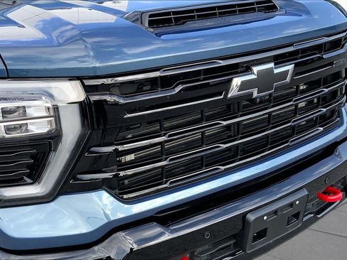 Used 2025 Chevrolet Silverado 2500 LT w/ Trail Boss Package AWD/4WD image 27