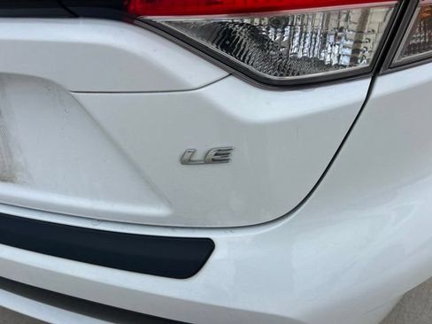 Used 2021 Toyota Corolla LE FWD image 4