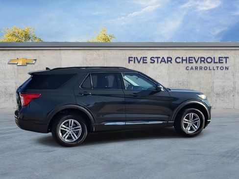 Used 2023 Ford Explorer XLT w/ Equipment Group 202A image 9