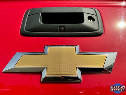 Used 2017 Chevrolet Silverado 1500 LT w/ Texas Edition image 15