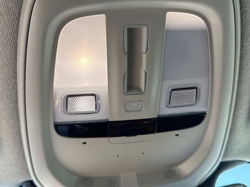 Used 2026 Volvo XC40 B5 Plus w/ Protection Package Premier image 25