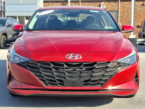 Certified 2023 Hyundai Elantra SEL w/ Convenience Package image 2