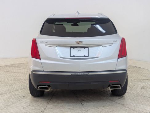 Used 2017 Cadillac XT5 Luxury w/ Driver Awareness Package image 10