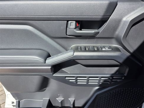 Certified 2025 Toyota 4Runner SR5 image 27