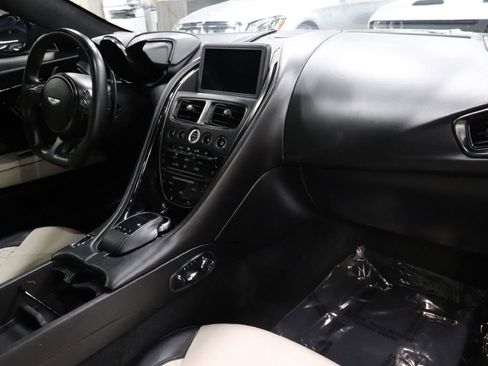 Used 2019 Aston Martin DBS Superleggera image 22