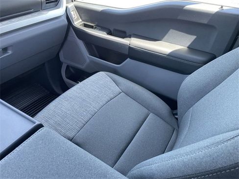 Used 2025 Ford F350 XLT w/ FX4 Off-Road Package image 19