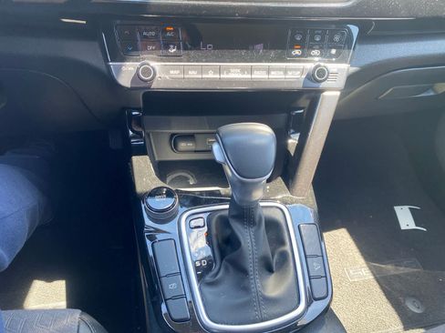 Used 2025 Kia Seltos S FWD image 15