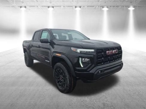 New 2026 GMC Canyon Elevation w/ Convenience Package image 2