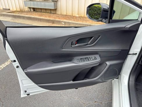 Used 2024 Toyota Prius Prime FWD image 40