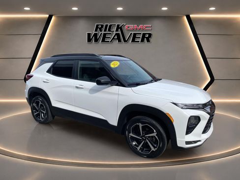 Certified 2023 Chevrolet TrailBlazer RS w/ Technology Package AWD/4WD image 8