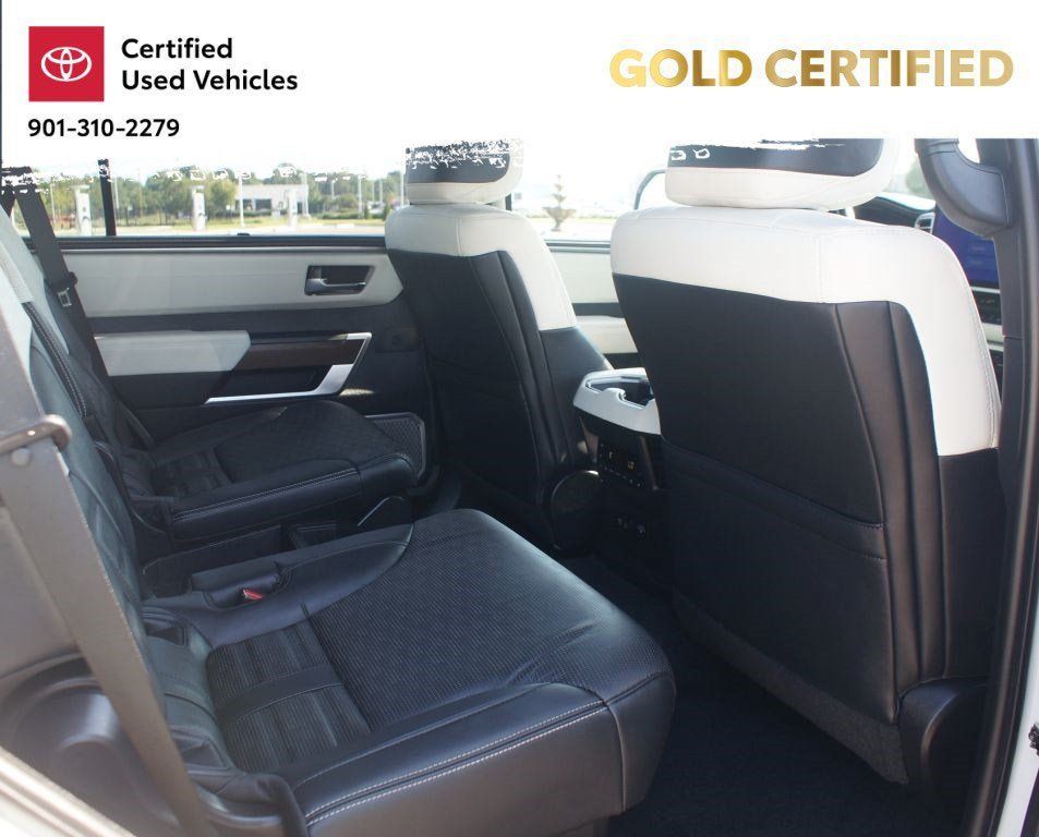 Used 2023 Toyota Sequoia Capstone AWD/4WD image 23