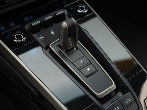 Certified 2025 Porsche 911 Turbo S image 28