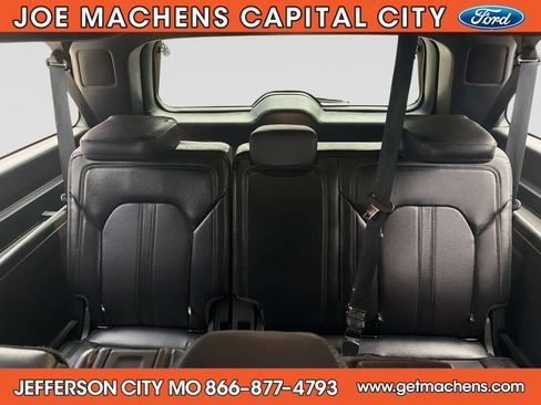 Used 2021 Ford Expedition Max Limited AWD/4WD image 15