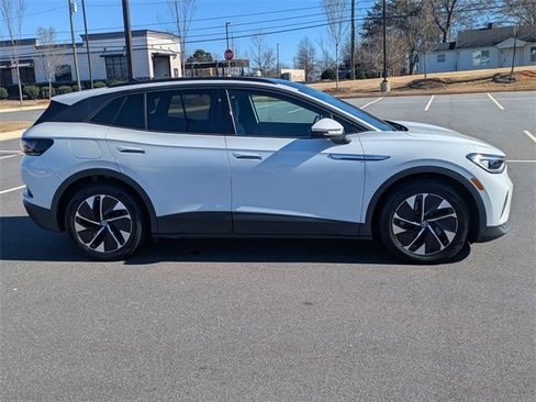 Certified 2021 Volkswagen ID.4 Pro S image 3