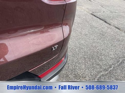 Used 2023 Chevrolet TrailBlazer LT w/ Convenience Package FWD image 6