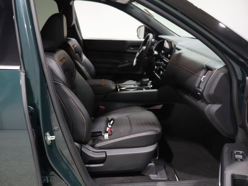 Used 2024 Nissan Pathfinder Rock Creek image 22