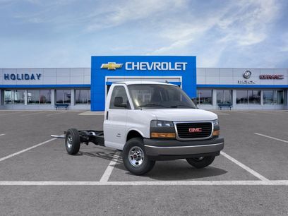 New 2025 GMC Savana 3500 w/ Power Convenience Package