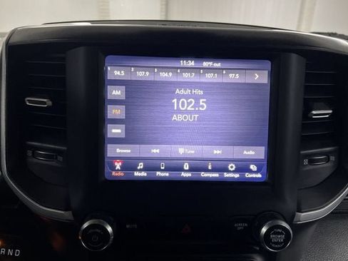 Used 2020 RAM 1500 Big Horn AWD/4WD image 13