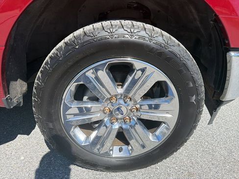 Used 2018 Ford F150 XLT w/ Equipment Group 302A Luxury AWD/4WD image 13