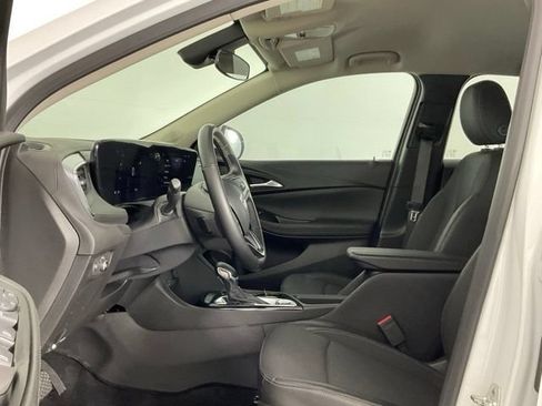 Used 2025 Buick Encore GX Preferred FWD image 10