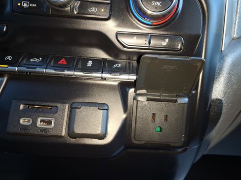 Used 2021 Chevrolet Silverado 1500 LT image 26