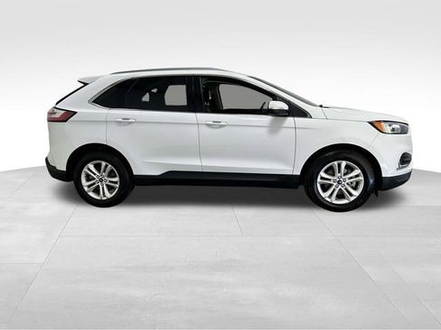 Used 2020 Ford Edge SEL FWD image 2