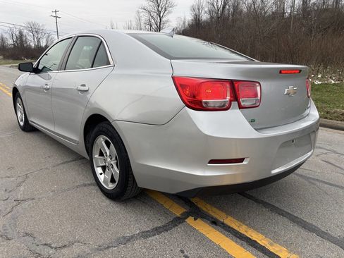 Used 2015 Chevrolet Malibu LT image 7