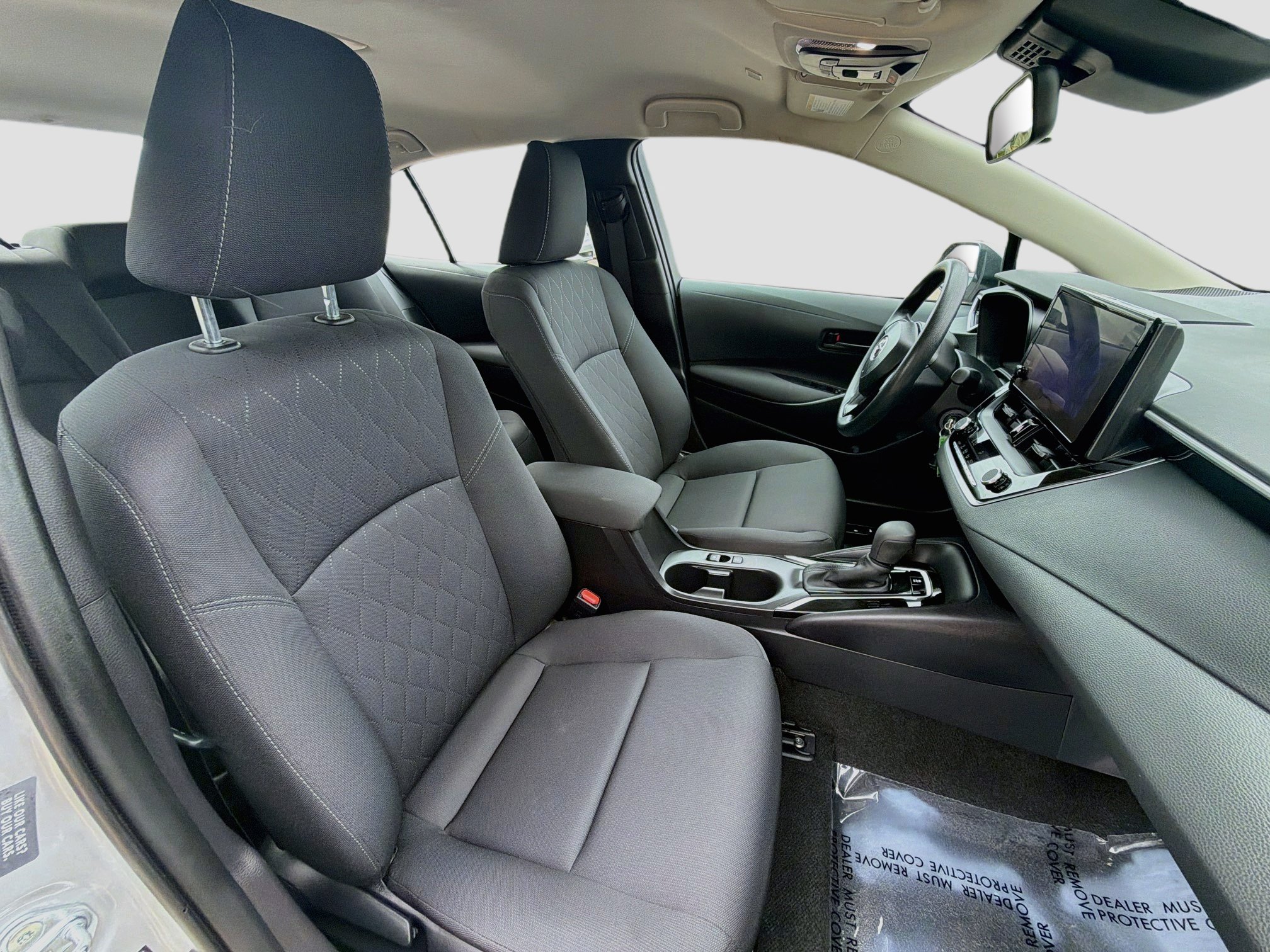 Used 2026 Toyota Corolla LE FWD image 31