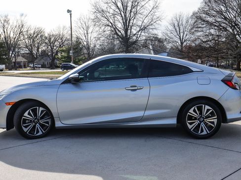 Used 2017 Honda Civic EX-L image 4