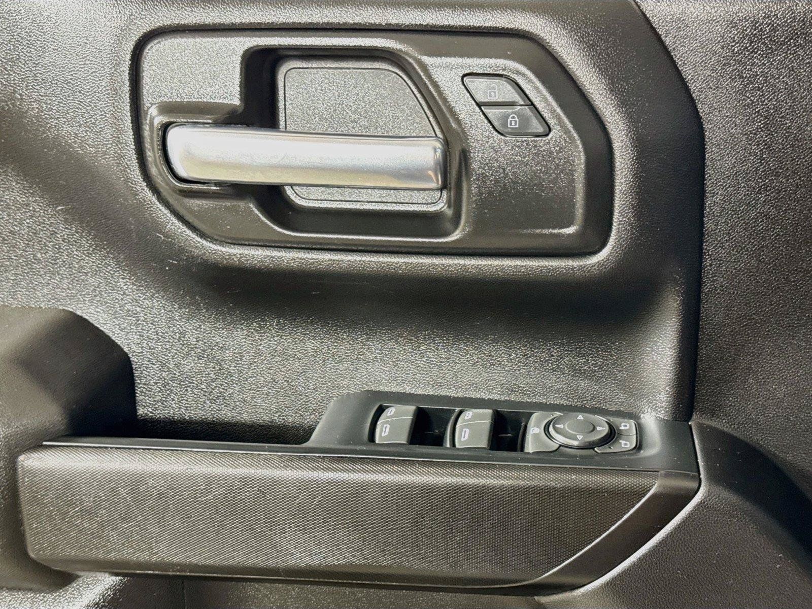 Used 2023 Chevrolet Silverado 1500 Custom AWD/4WD image 15