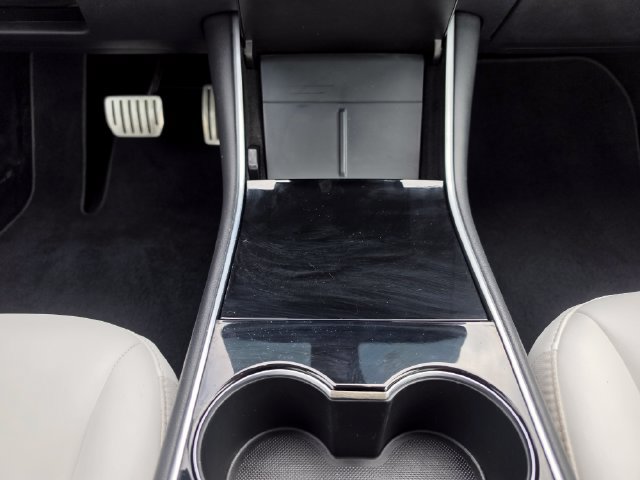 Used 2020 Tesla Model 3 Performance AWD/4WD image 32