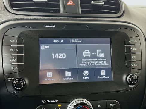 Used 2019 Kia Soul + image 14