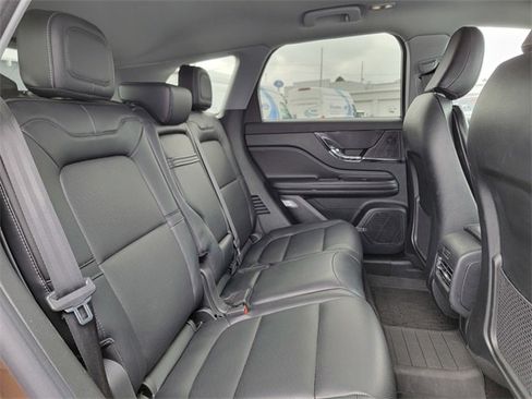 Certified 2022 Lincoln Corsair AWD w/ Equipment Group 101A image 23