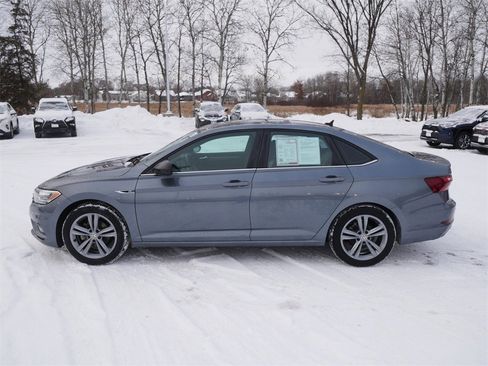 Used 2020 Volkswagen Jetta R-Line w/ R-Line Cold Weather Package image 12
