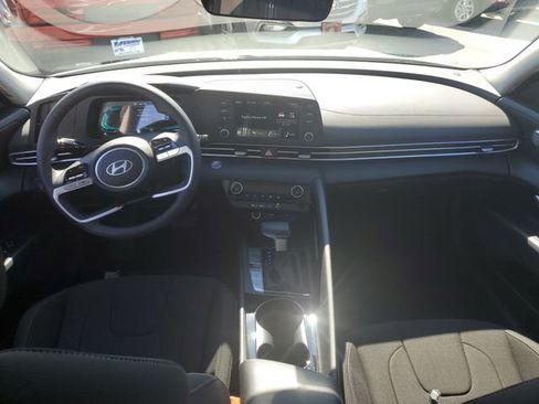 New 2026 Hyundai Elantra Blue image 9