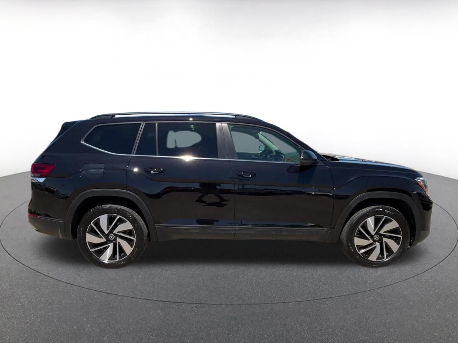 Used 2026 Volkswagen Atlas SE AWD/4WD image 15