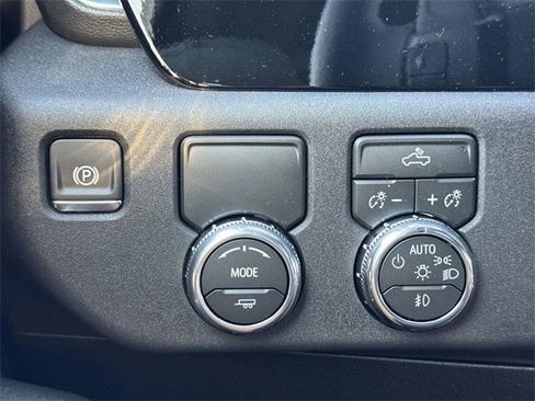 New 2026 GMC Sierra 1500 Elevation image 16