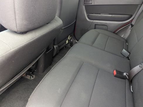 Used 2010 Ford Escape XLT image 15